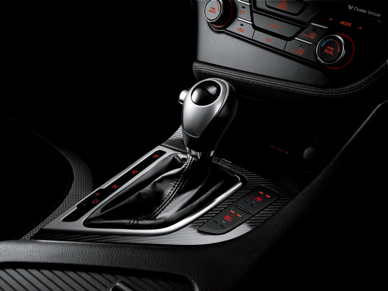 Illustration for article titled I really hate automatic gear knobs like this.